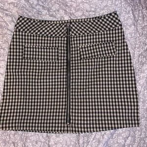 Urban Outfitters Plaid Skirt Size Medium